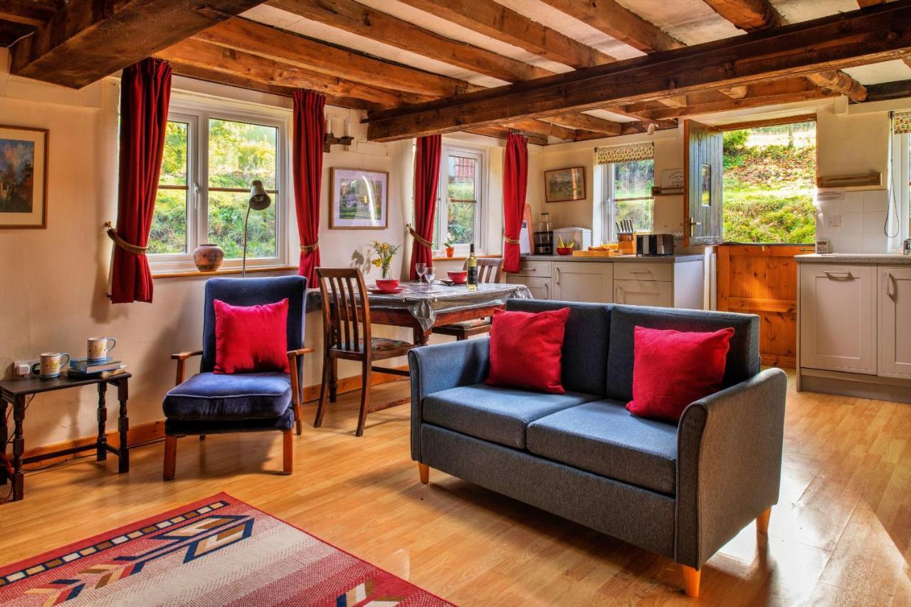Finest Retreats - Great Cantal Granary Llandrindod Wells Bagian luar foto